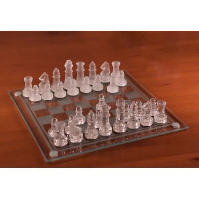 Schaakspel van glas