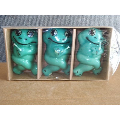 30 stuks drijfkaarsen, model kikker 8 cm groot