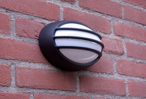 Metalen buitenlamp van Massive 