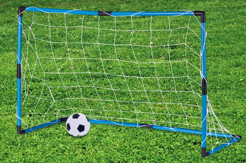 Draagbaar voetbaldoel met bal Draagbaar voetbaldoel met bal
